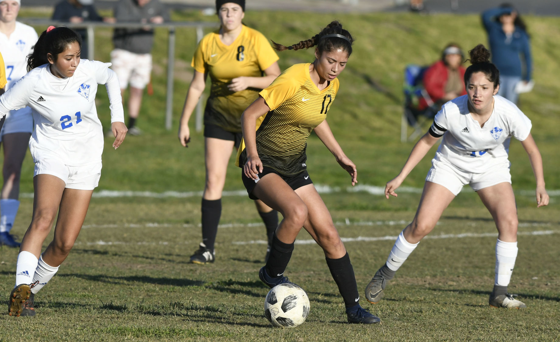 012320 Lompoc Cabrillo g soccer 18.jpg
